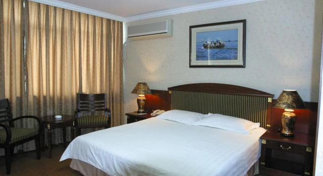 Dongyuan Hotel, Varaa Hotelli Qingpu Shanghai