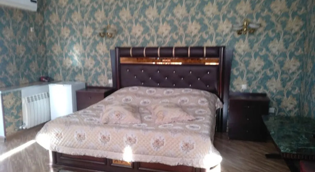 Hotel Royal, Rezervovat Hotel Hotely v Imereti s parkováním, Parkování