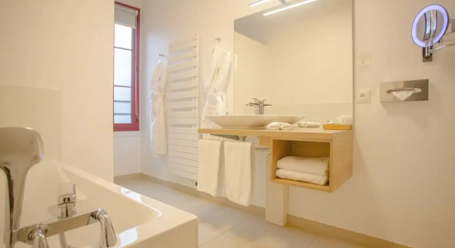 Номер Superior Hôtel Spa - Au Charme Rabelaisien