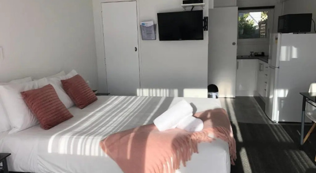 Студия Standard Ambassador Motor Inn