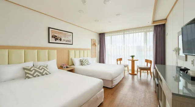 Двухместный семейный номер Standard Shin Shin Hotel Jeju City