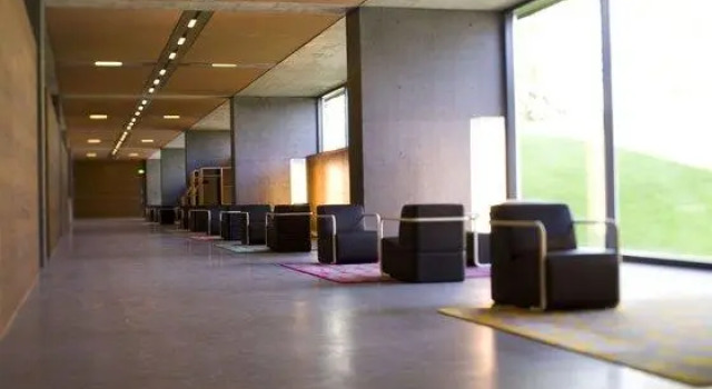 Swiss Re Centre for Global Dialogue, 预订 酒店 拉奇利康 Lake Zurich