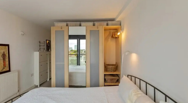 Amazing 2 Bed Apt W/balcony nr Stoke Newington