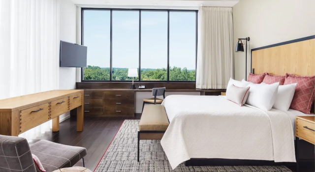 Номер Premium Hotel Indigo Athens - University Area by IHG