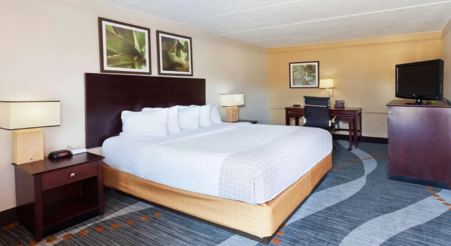 Americas Best Value Inn Montgomery, AL, Varaa Hotelli Montgomery Alabama