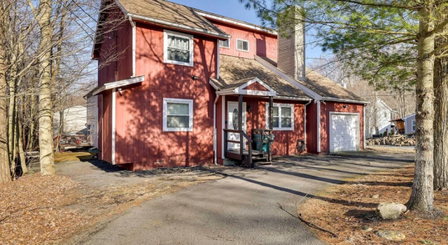 Коттедж Furnished Deck & Fire Pit: Home in Tobyhanna