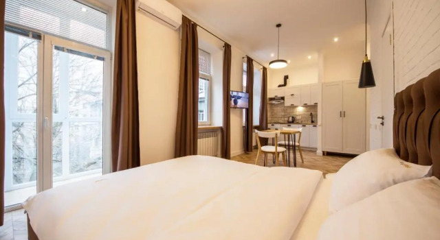 Апартаменты Deluxe с балконом DayFlat Apartments Khreschatyk
