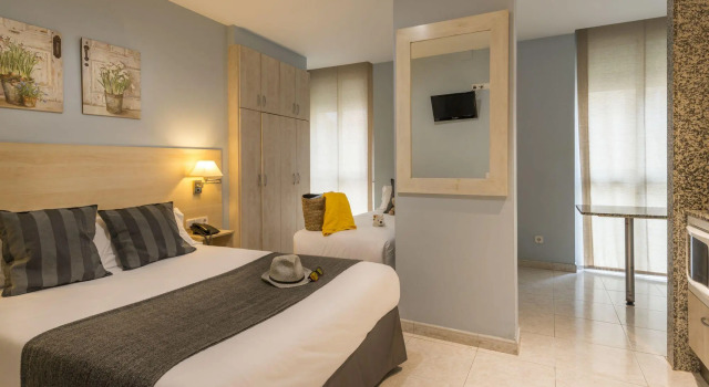 Alexandra Aparthotel BenstarHotelGroup, Забронировать Апарт-отель Отели Tarragonès 3 звезды, 3*