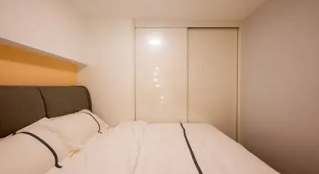 Люкс Deluxe Wanmao Executive Apartment (Longgang Vanke Plaza Jixiang Subway Station)