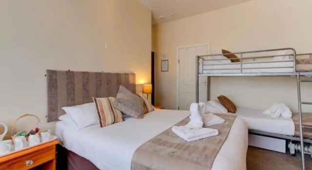 Семейный номер Standard Lyndawn hotel