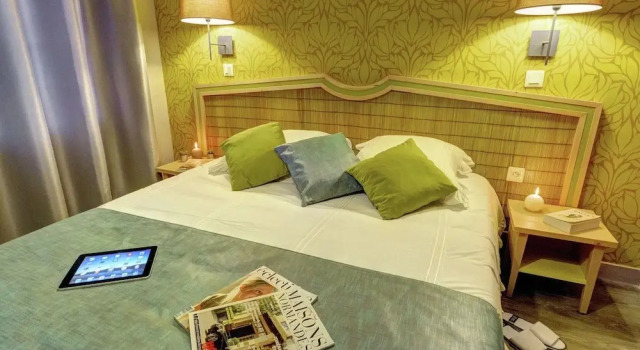 Апартаменты Classic Luxury Apartment in a Gorgeous Area Called La Belle Epoque