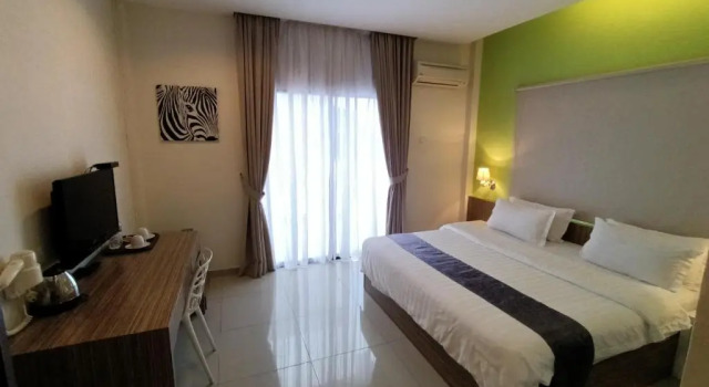 Номер Standard с балконом Oscar Suites Hotel