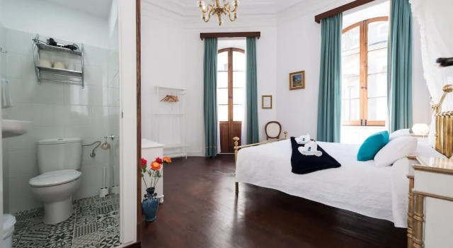 Двухместный номер Deluxe с балконом и с видом на город Casa Cinzia
