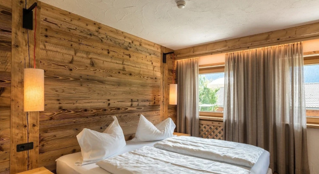 Residence Cesa Sassela, Забронировать Отель Ортизеи Валь-Гардена, рядом с Подъемник Санкт-Ульрих - Зайзер Альм