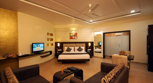 Aakar Lords Inn Saputara, Prenota Hotel Saputara Maharashtra