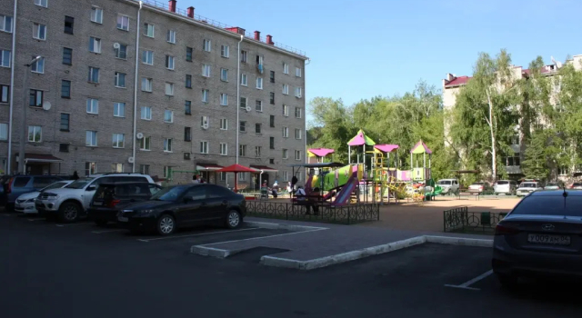 Mini-Hotel Kommunisticheskiy, Prenota Affittacamere Hotel a Repubblica dell'Altaj con parcheggio, Parcheggio