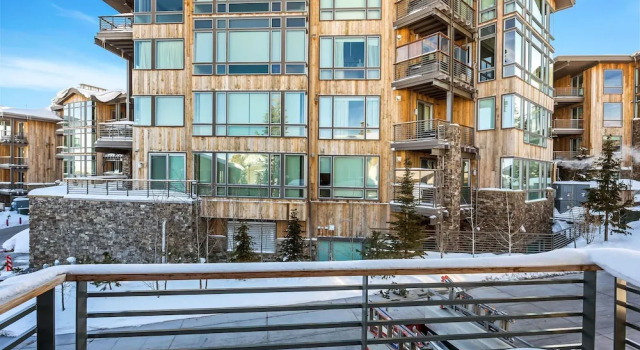Luxury Five Bedroom Private Home with stunning Park City views 5 Home by RedAwning, Varaa Lomakoti Deer Valley 