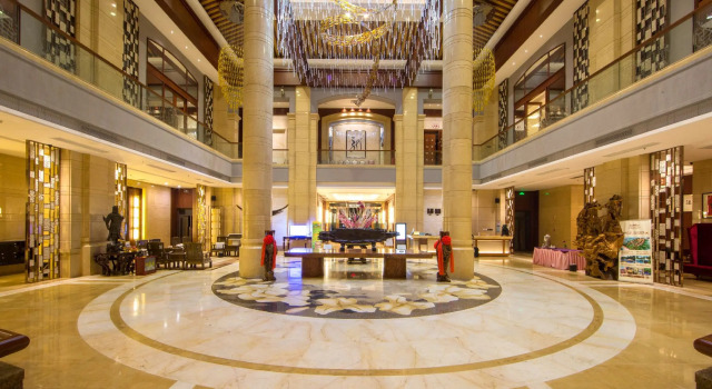 Hainan Yatai Hot Spring Hotel, Book Hotel Hotels in Hainan with a Pool, Swimming Pool