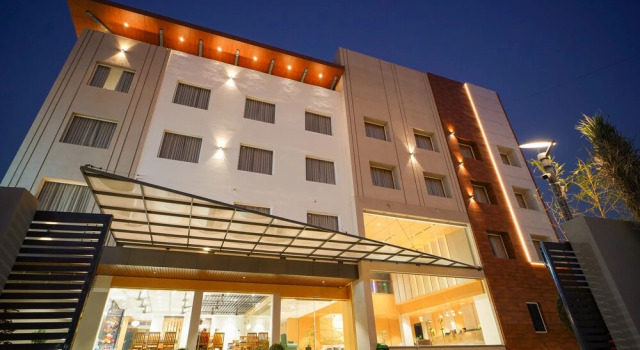 Hotel Nakshathra- A Royal Stay, Забронировать Отель Отели штата Тамилнада с завтраком, Завтраки