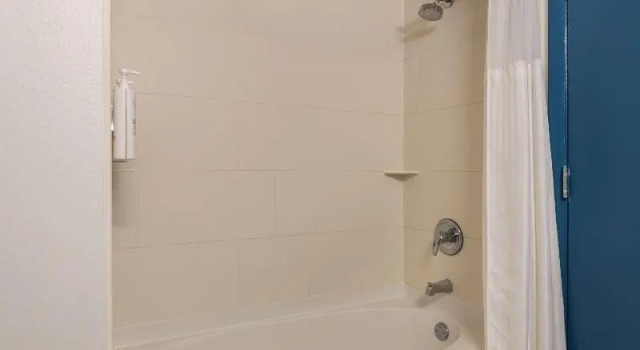 Двухместный номер Standard с балконом Spark By Hilton St. Augustine Historic District