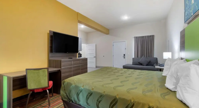 Двухместный люкс Quality Inn & Suites Elgin