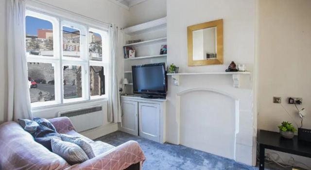 Апартаменты Centrally-located Flat in Stunning Period Building