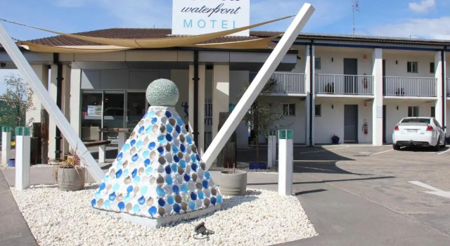 Zorba Motel