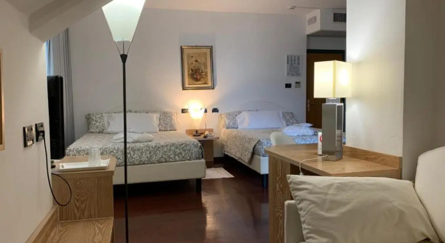 Полулюкс Hotel Logonovo