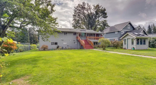 Spacious Apartment on Lake Sawyer w/ Fireplace!, Buchen Sie Ferienwohnung Black Diamond Washington (state)