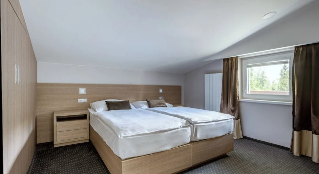 Семейные апартаменты с 2 комнатами Hotel Jezerka
