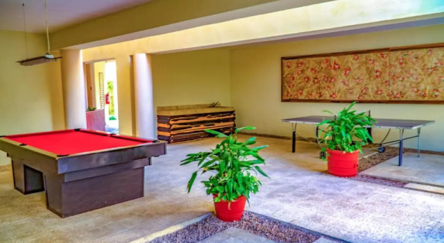 Апартаменты Condo Solana - Modern 2 Bedroom with BBQ and Gym - At Sabbia Condos