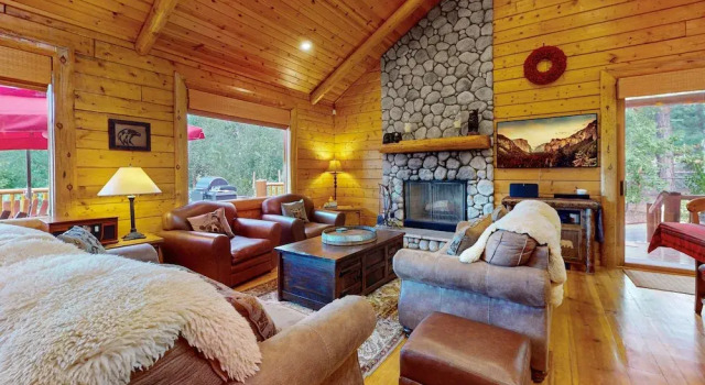 Шале Branchwater Lodge #569