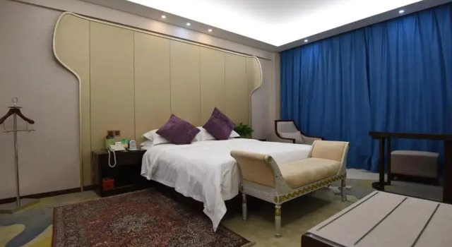 Люкс Fu Hua International Hotel Dunhuang