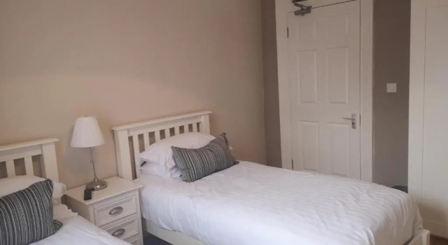 Shaw Suite, Забронировать Отель Дублин Каунти Дублин, рядом с Театр Олимпия