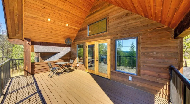 Spacious Priest River Retreat: 35 Mi to Schweitzer, Buchen Sie Hotel Priest River Idaho