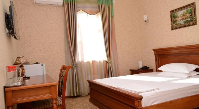 Standard Einzel Zimmer Maximum Hotel