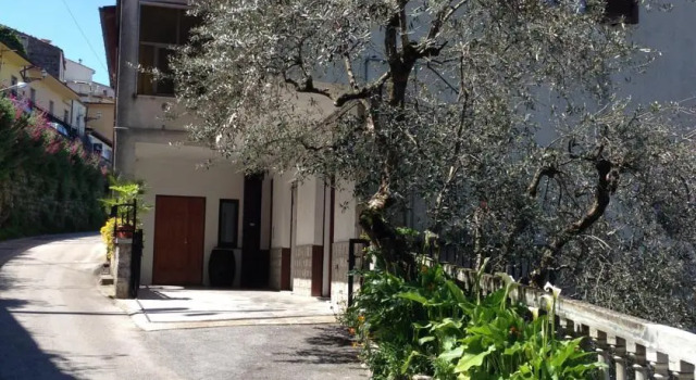 "Cuore Del Pollino" Locazione Turistica, Book Hotel Hoteller i Viggianello med parkering, Parkering