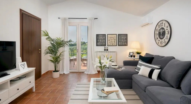 CASA LA FENICE 8&2, Emma Villas, Book Hotel Hotels in Pomarance with a Pool, Swimming Pool