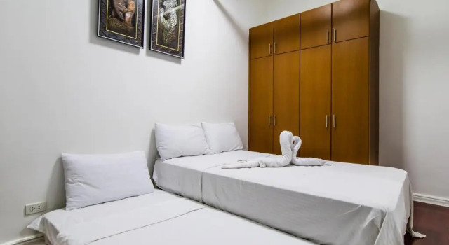 High End Big 2BR in Salcedo Village