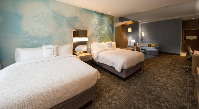 Четырёхместный люкс Courtyard by Marriott Russellville