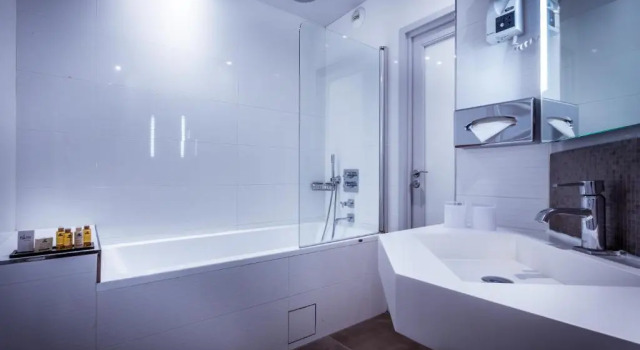 Двухместный номер Comfort Hotel Opéra Marigny