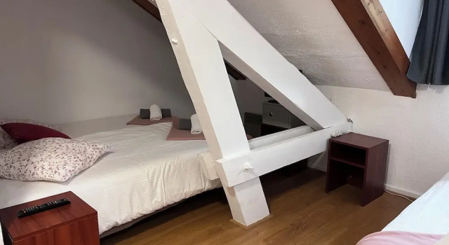 Четырёхместный номер Standard с красивым видом из окна Chalet Du Crey