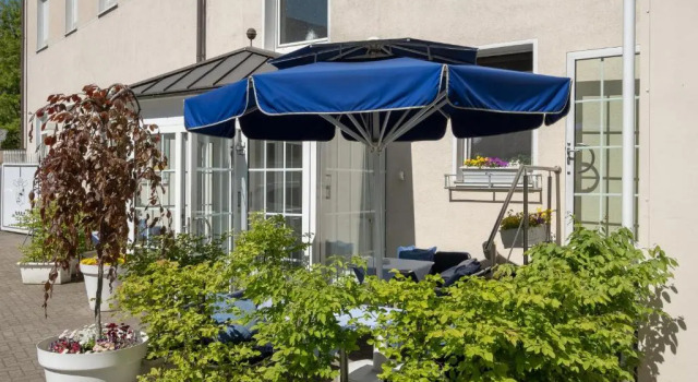 Sokak manzaralı Standart çift kişilik oda Hotel Savoy Hannover