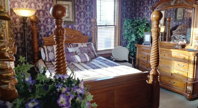 Thayer's Historic Bed n' Breakfast, Varaa Hotelli Hotellit Minnesota pysäköinnillä, Pysäköinti