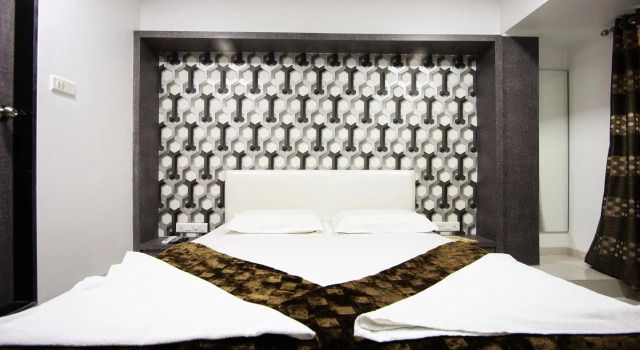 Hotel Fantacee, Забронировать Отель Недорогие отели штата Махараштры, недорого