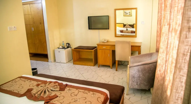 Standard Doppel Zimmer mit Balkon Kebby's Hotel