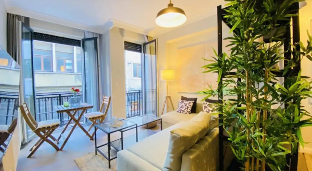 Апартаменты Missafir Central and Refreshing Flat in Beyoglu