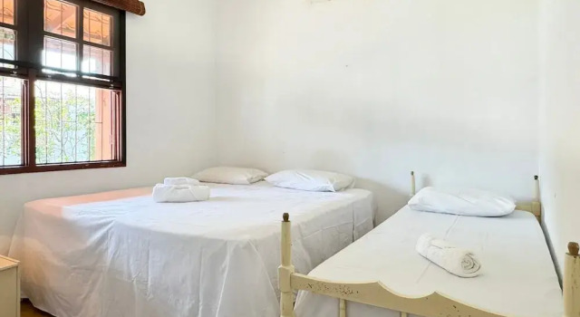 Casa Aconchegante a 100 metros da praia, Забронировать Дом для отпуска Коттеджи Флорианополиса, Коттедж