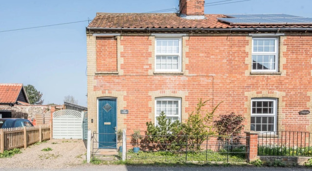 Hall Cottage, Bramfield From Air Manage Suffolk, Prenota Hotel Bramfield Suffolk