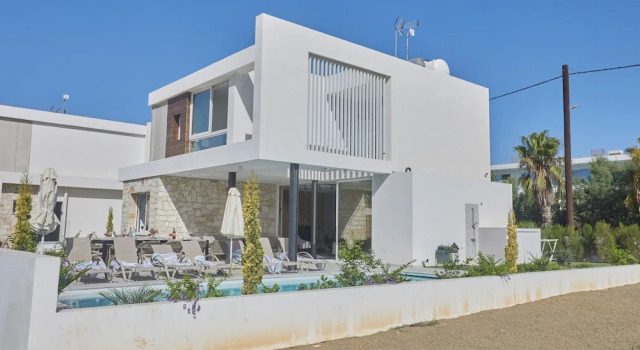 New 5 Bedroom Villa With Pool in the Center of Ayia Napa l Kube Villa 4